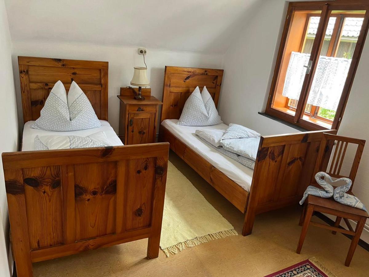 Charmantes Ferienhaus In Bester Lage Keutschach am See Buitenkant foto