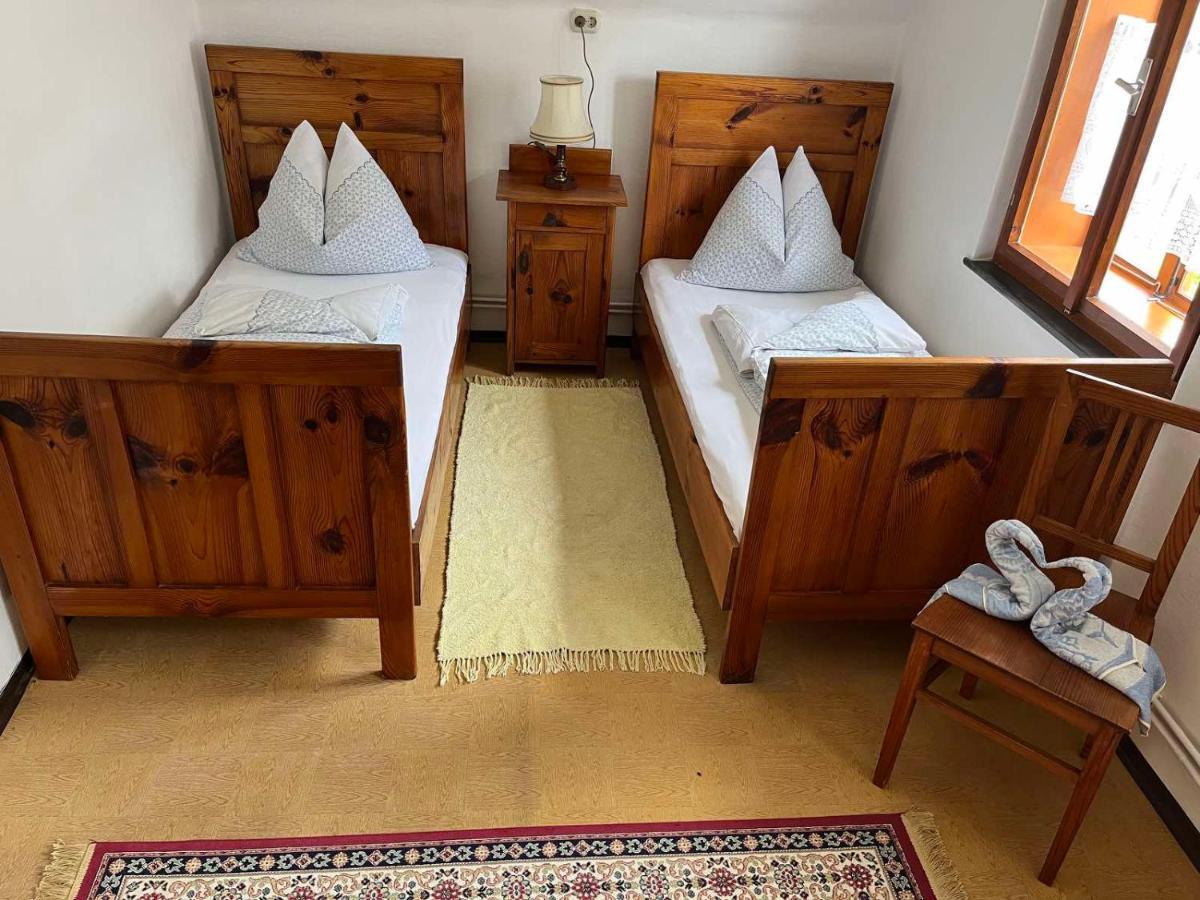 Charmantes Ferienhaus In Bester Lage Keutschach am See Buitenkant foto